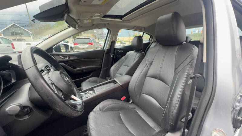 2017 Mazda MAZDA3 Grand Touring