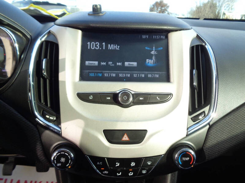 2016 Chevrolet Cruze LS Manual