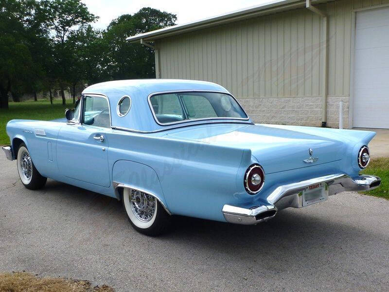 1957 Ford Thunderbird