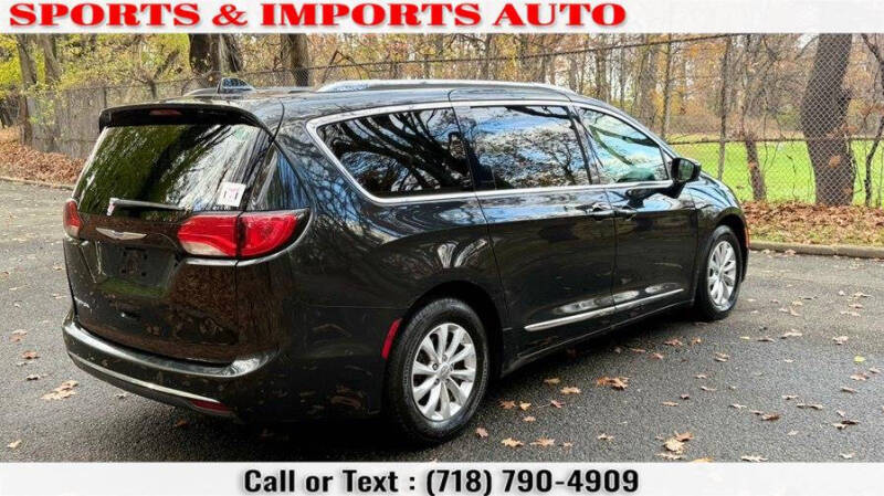 2018 Chrysler Pacifica Touring L