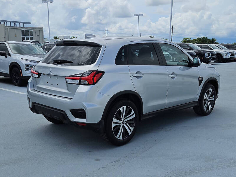 2025 Mitsubishi Outlander Sport ES