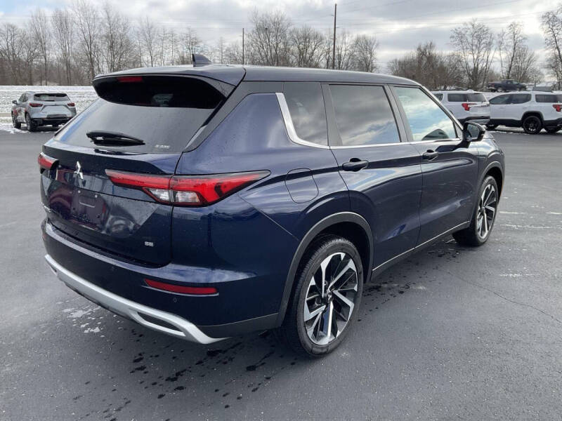 2022 Mitsubishi Outlander SE