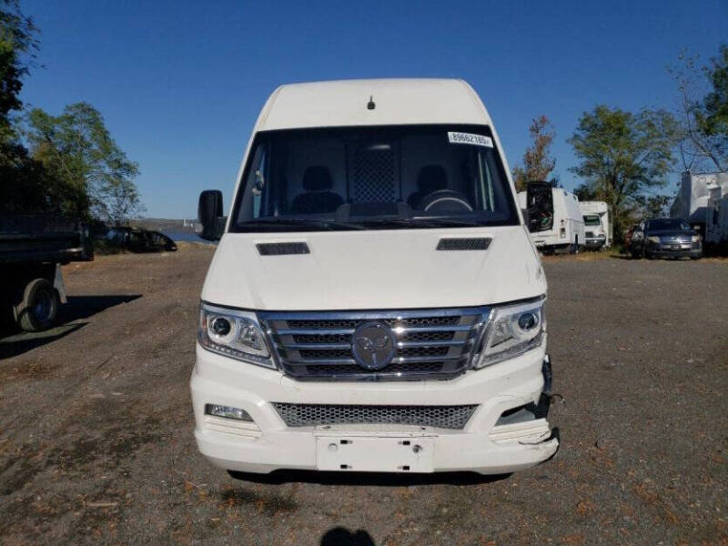 2022 GREENPOWER MOTORS EVC210