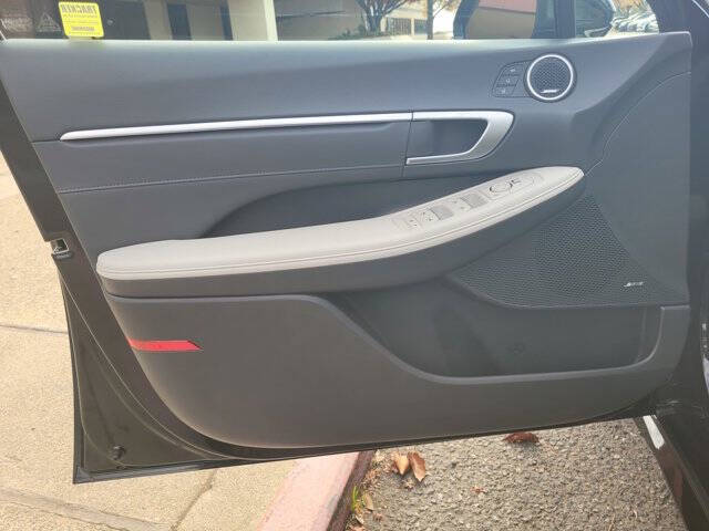 2025 Hyundai Sonata Hybrid Limited