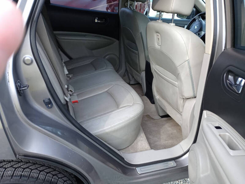 2012 Nissan Rogue SV w/SL Package