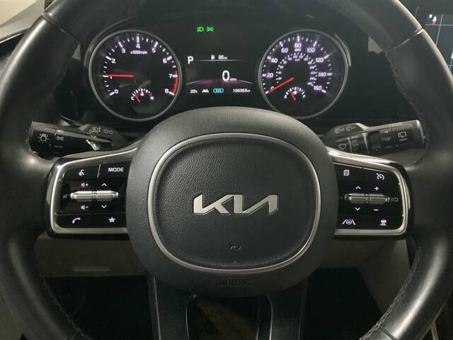 2022 Kia Carnival EX