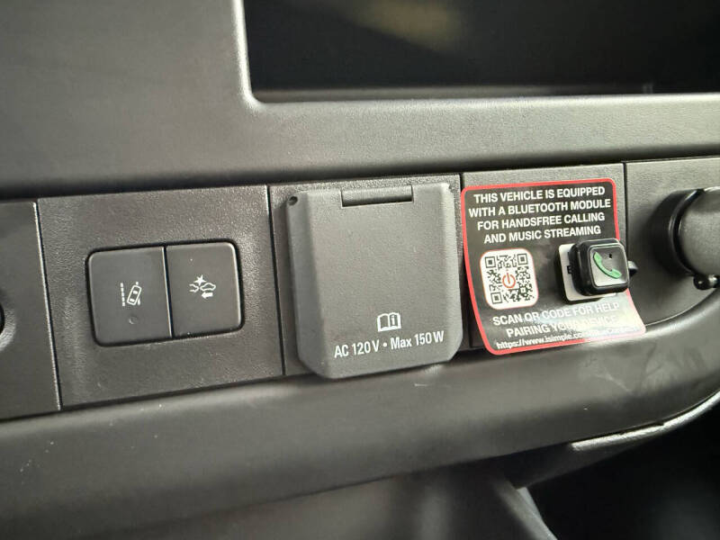 2025 Chevrolet Express 2500