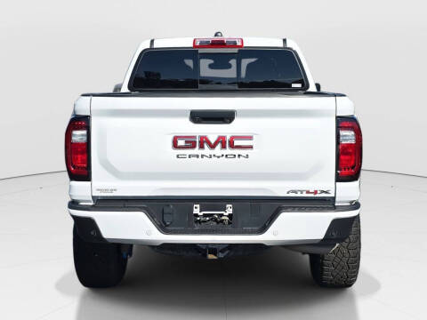 2024 GMC Canyon AT4X