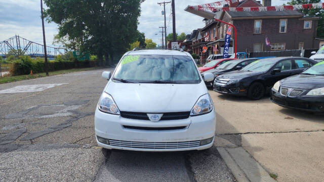 2005 Toyota Sienna for sale at River Front Motors in Bellaire, OH