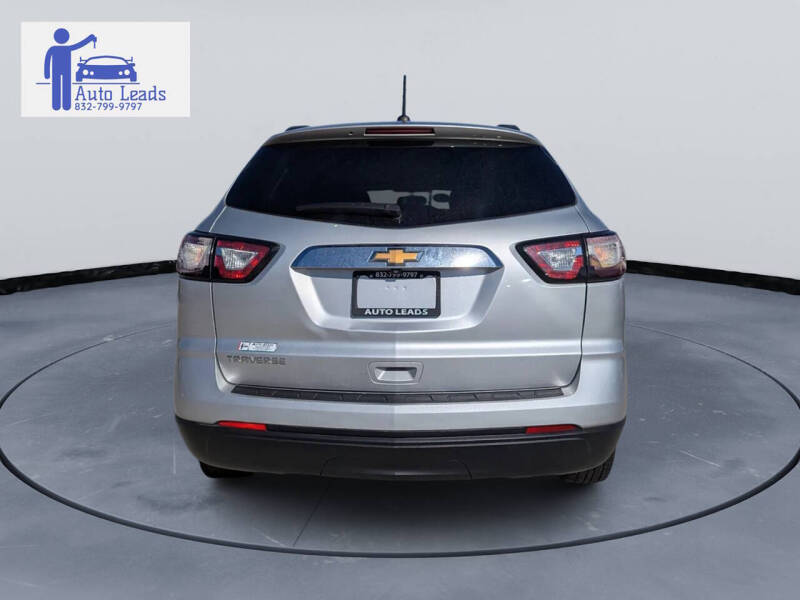2017 Chevrolet Traverse LS