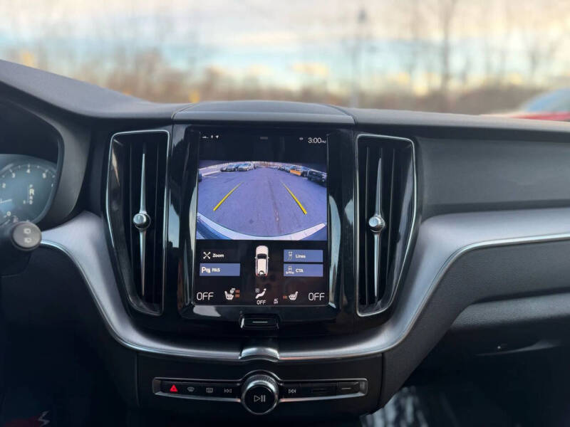 2020 Volvo XC60 T5 Momentum