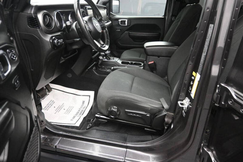 2021 Jeep Gladiator Willys