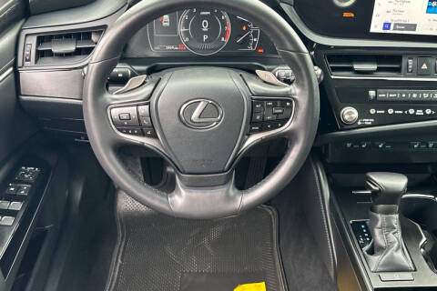 2025 Lexus ES 350