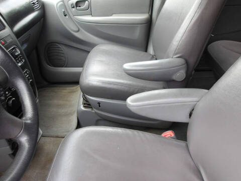 2005 Dodge Caravan SXT