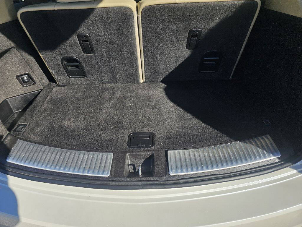 White 2017 Acura MDX Base 4dr SUV 15