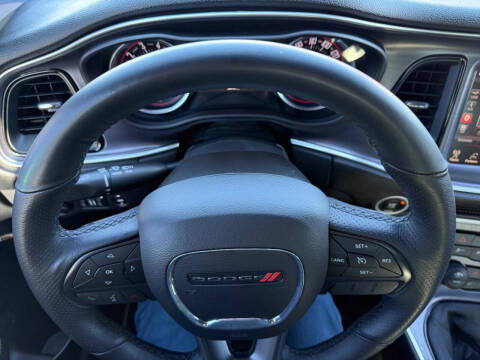 2015 Dodge Challenger R/T Plus Shaker