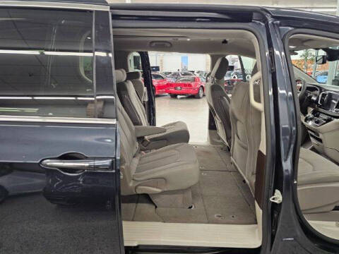 2020 Chrysler Pacifica Touring