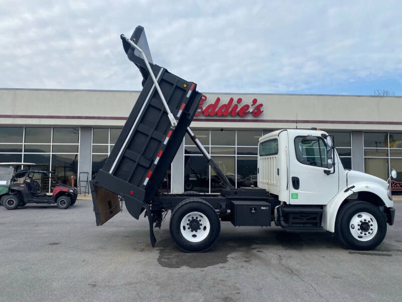 2016 Freightliner M2 106