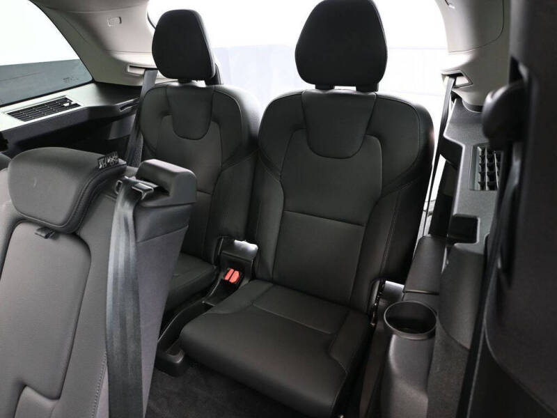 2024 Volvo XC90 B5 Plus Bright Theme