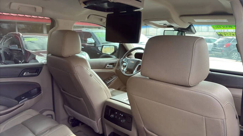 2017 Chevrolet Suburban LT