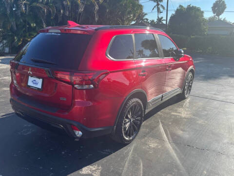 2020 Mitsubishi Outlander SE