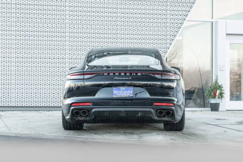 2023 Porsche Panamera 4