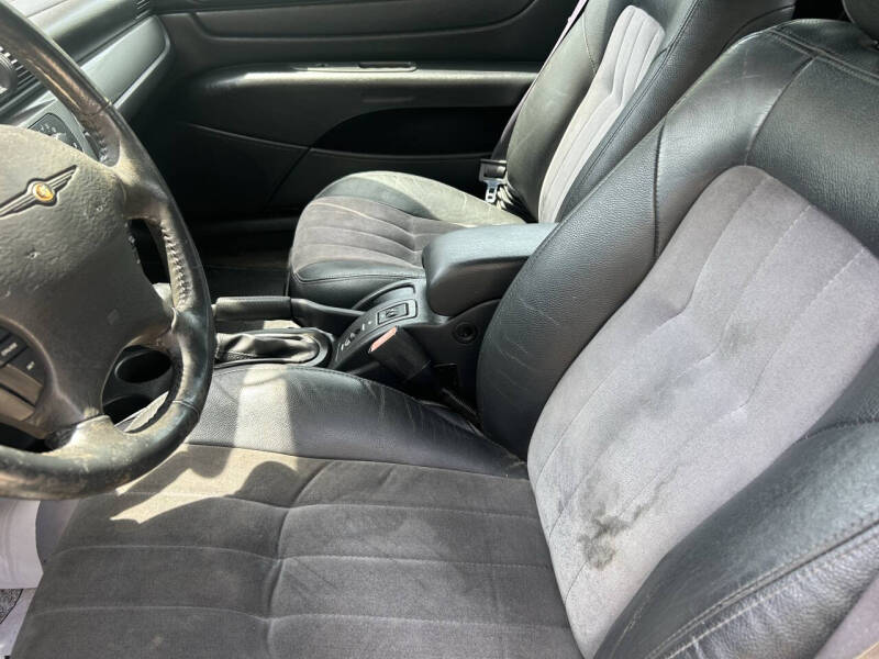 2004 Chrysler Sebring LXi