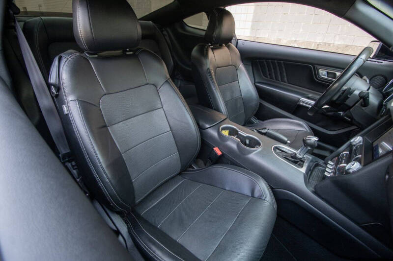 2022 Ford Mustang