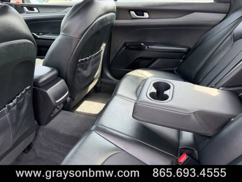 2023 Kia K5