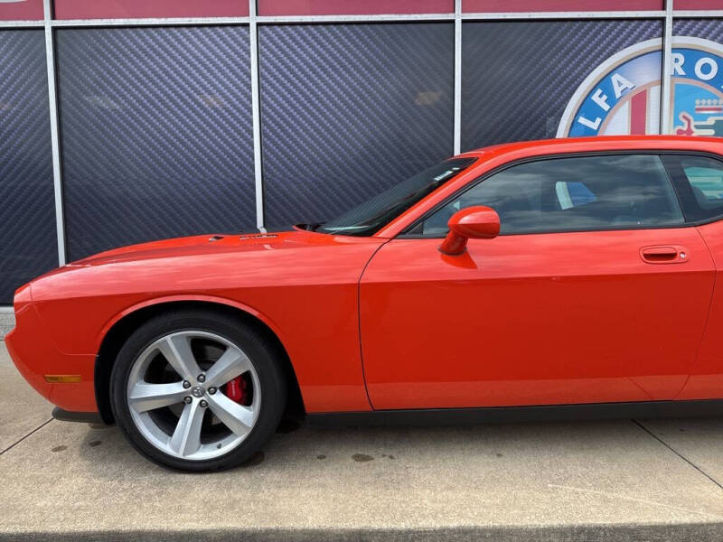 2008 Dodge Challenger SRT8