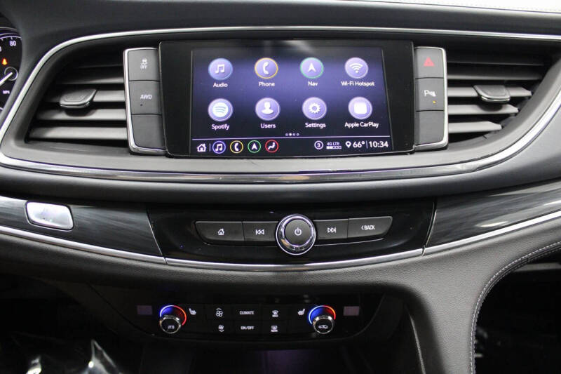 2020 Buick Enclave Essence