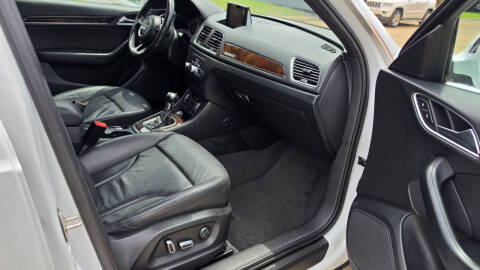 2017 Audi Q3 2.0T quattro Premium Plus