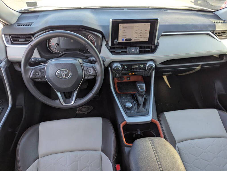2024 Toyota RAV4 Adventure
