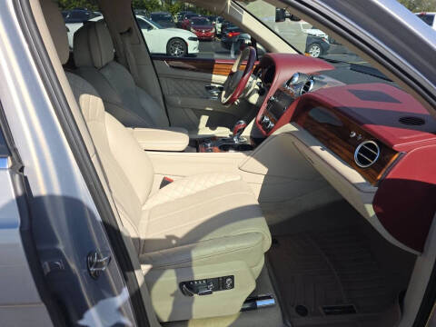 2020 Bentley Bentayga Hybrid