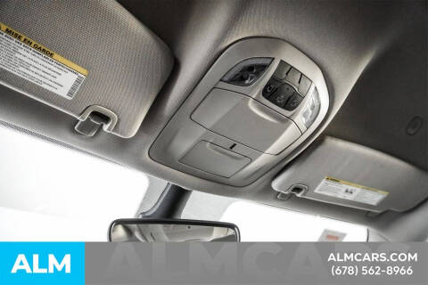 2024 Chrysler Pacifica Plug-In Hybrid Select