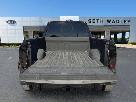 2023 Ford F-450 Super Duty Platinum