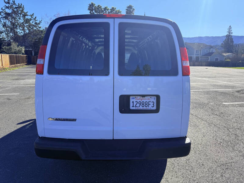 2021 Chevrolet Express 2500