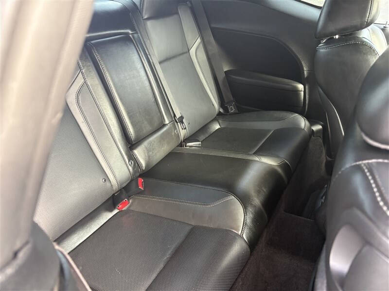 2017 Dodge Challenger SXT