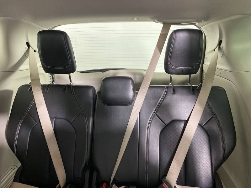 2020 Chrysler Voyager LXi