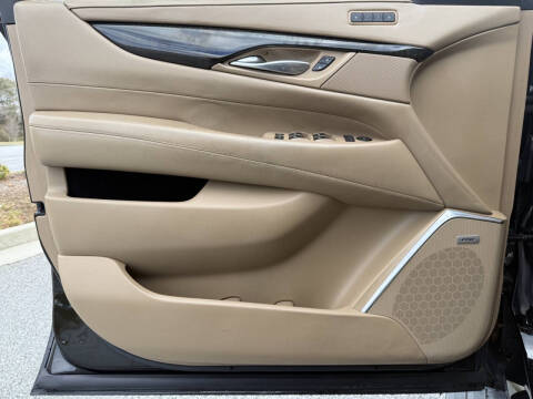 2019 Cadillac Escalade Platinum