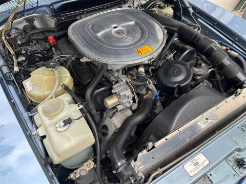 1986 Mercedes-Benz 560-Class 560 SL