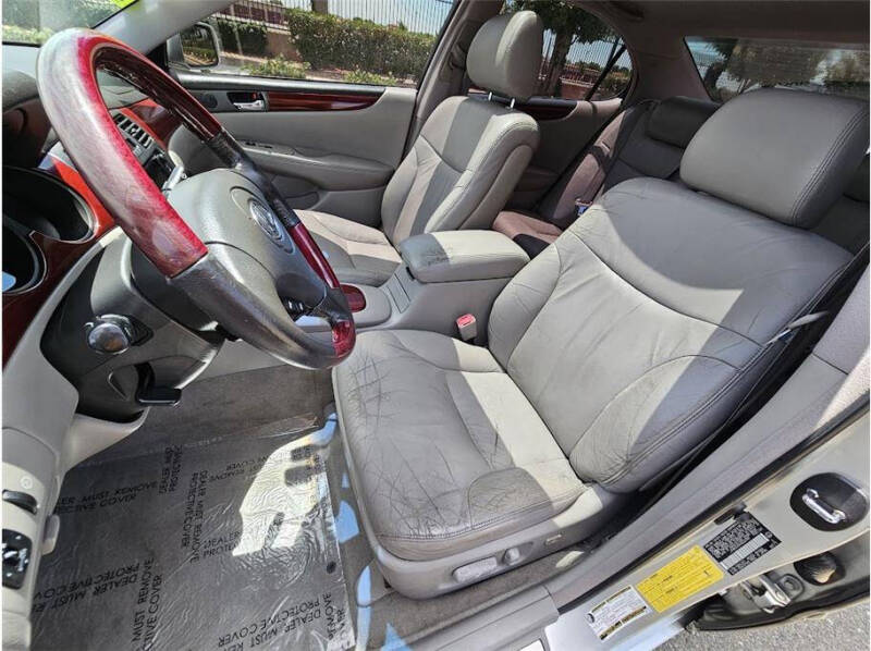 2004 Lexus ES 330