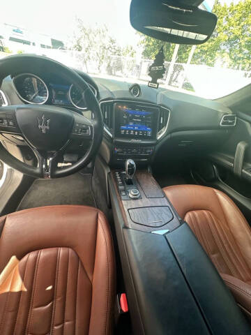 2017 Maserati Ghibli