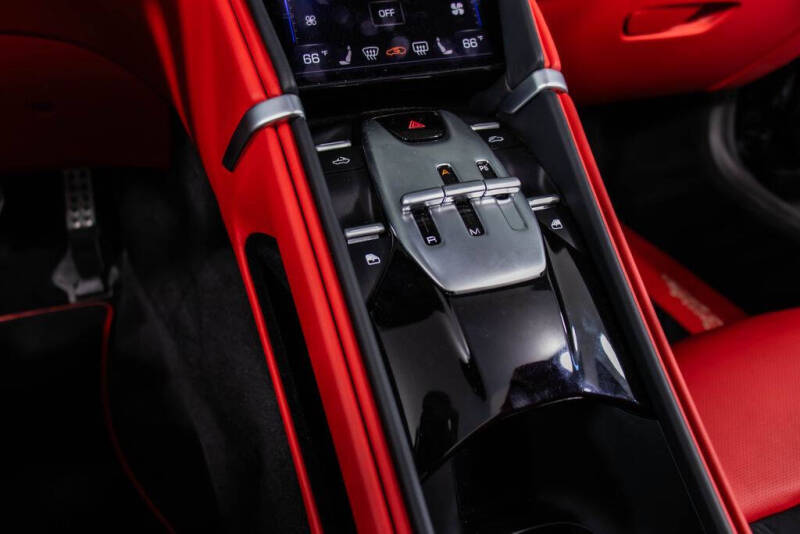 2025 Ferrari Roma Spider