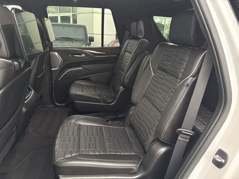 2023 Cadillac Escalade Sport Platinum