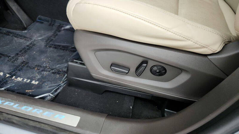 2021 Ford Explorer Platinum