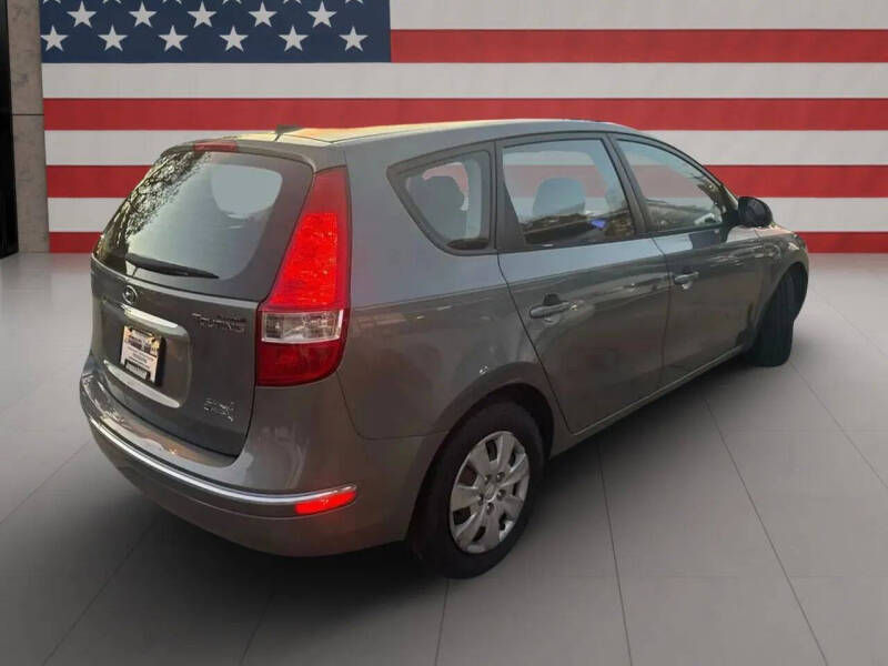 2010 Hyundai Elantra Touring GLS