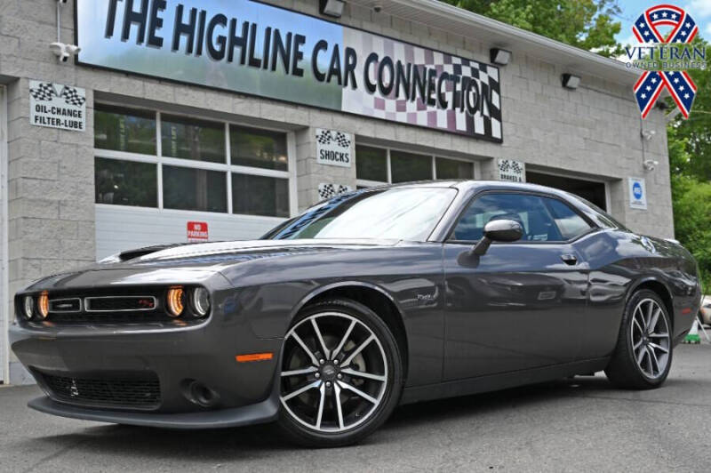 2023 Dodge Challenger R/T's photo