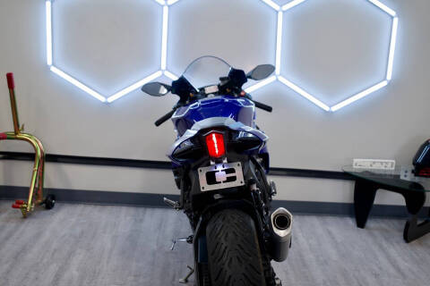 2023 Yamaha YZF-R1