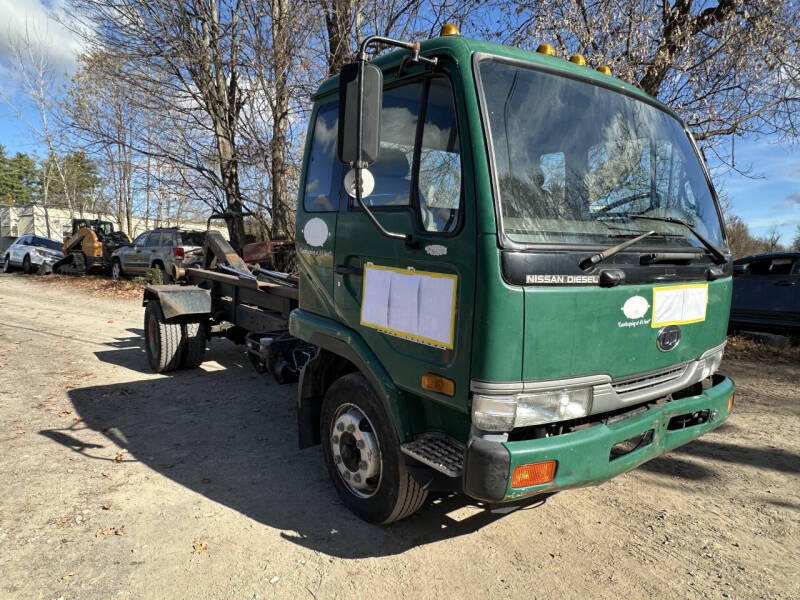 2001 UD Trucks UD2300